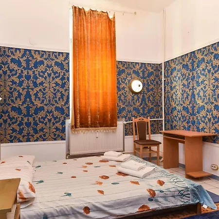 Historical Lion's Bridge 1-bedroom By Flat Mаnager *
